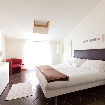 Residenza Le Torri Apartman Cavaion Veronese Szoba fotó