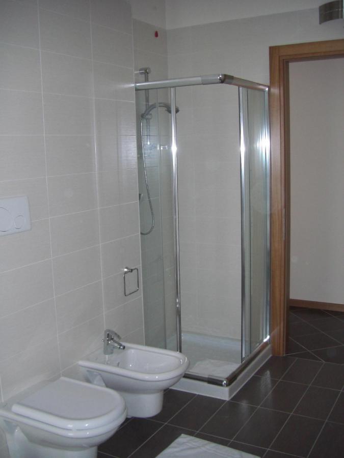 Residenza Le Torri Apartman Cavaion Veronese Szoba fotó